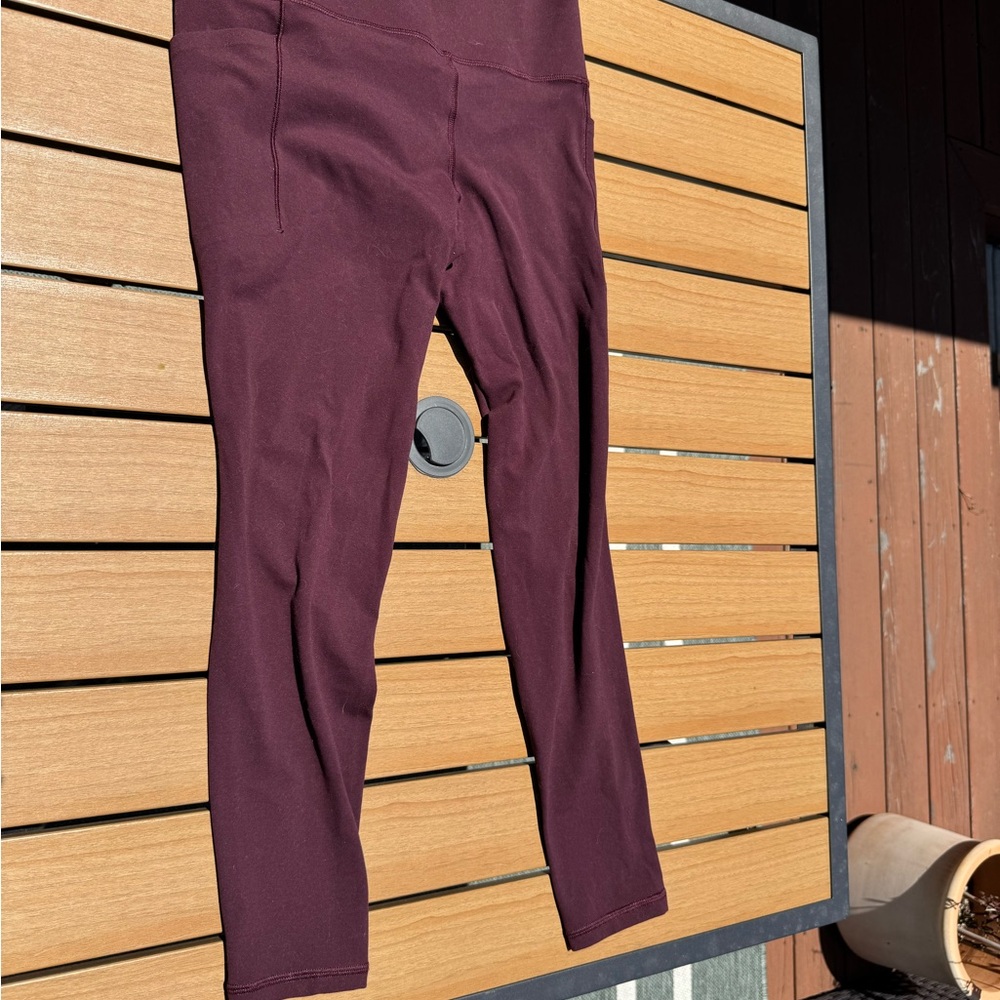 Athleta Salutation Stash Leggings